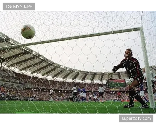 任意球距离规则：防守方须退后9.15米及特殊情形判定