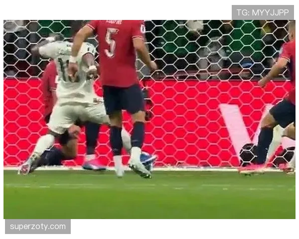 墨西哥对捷克战报:3-0胜利送对手出局 墨西哥对捷克战报:3-0胜利送对手出局